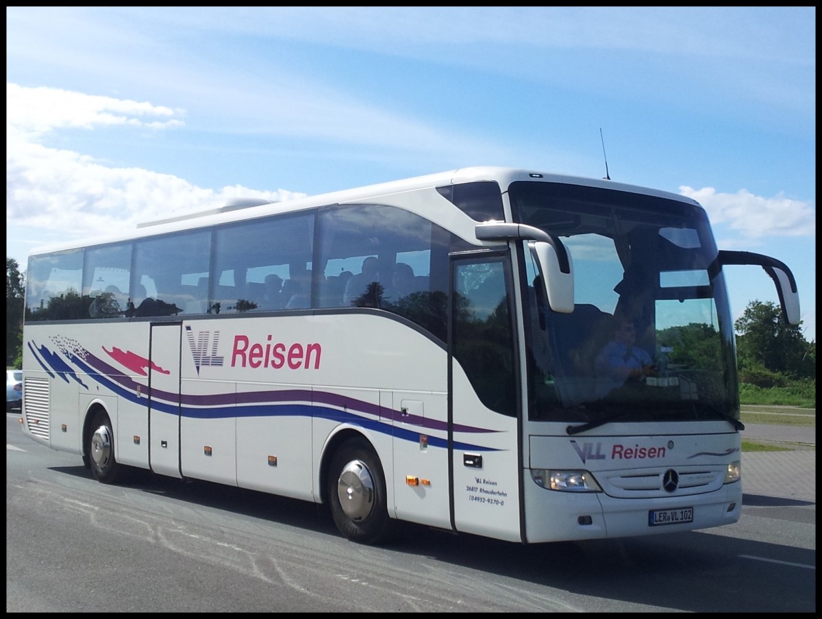 Mercedes Tourismo von VLL-Reisen aus Deutschland in Sassnitz.