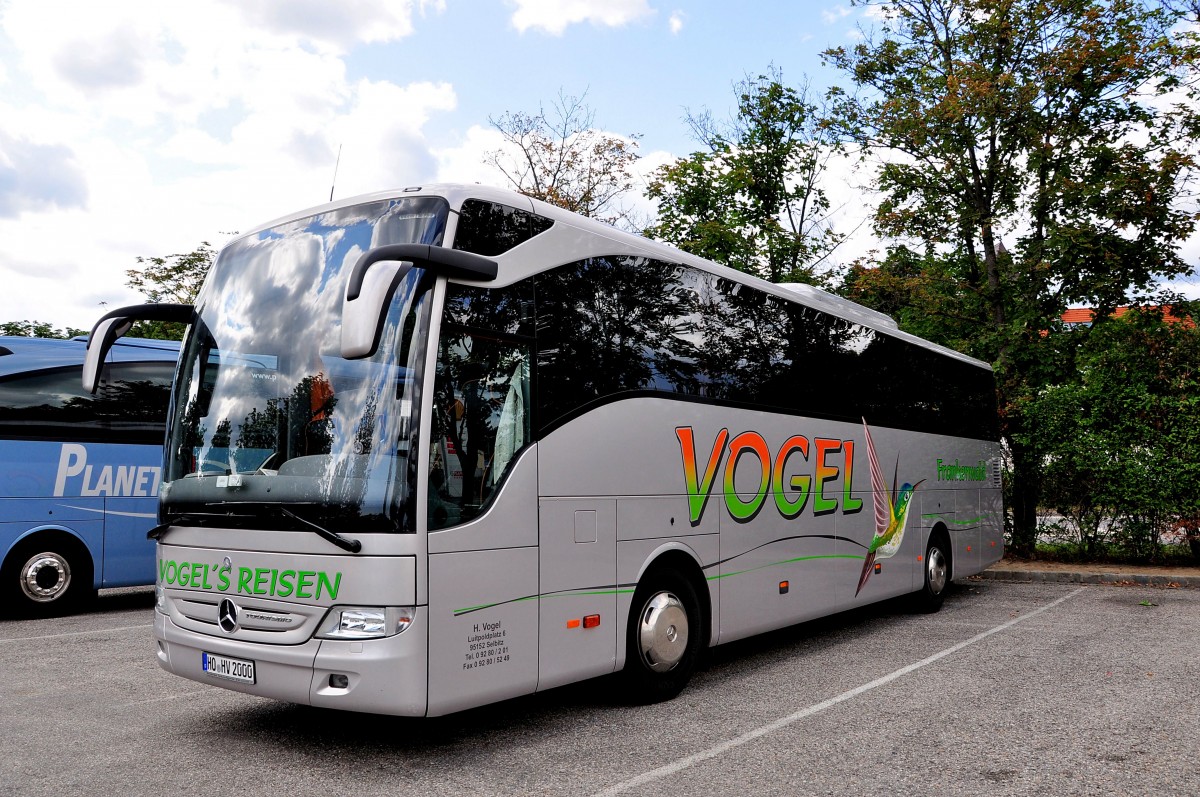 Mercedes Tourismo von VOGEL Reisen aus der BRD in Krems.