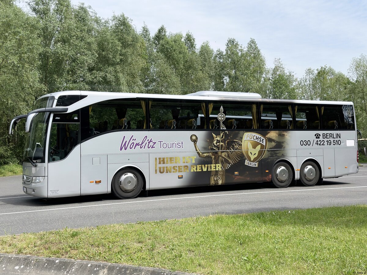 Mercedes Tourismo von Wörlitz Tourist aus Deutschland in Plau am See.