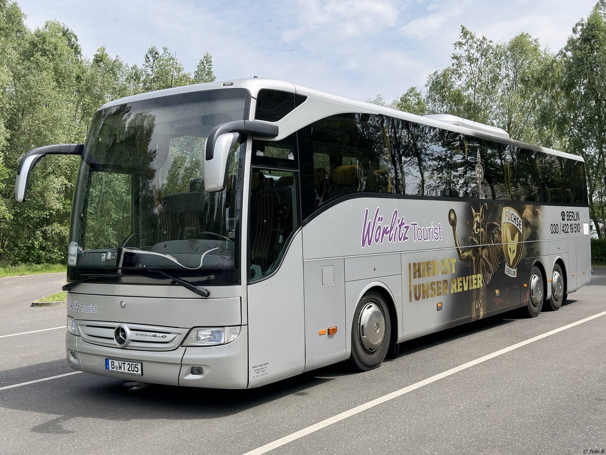Mercedes Tourismo von Wörlitz Tourist aus Deutschland in Plau am See.