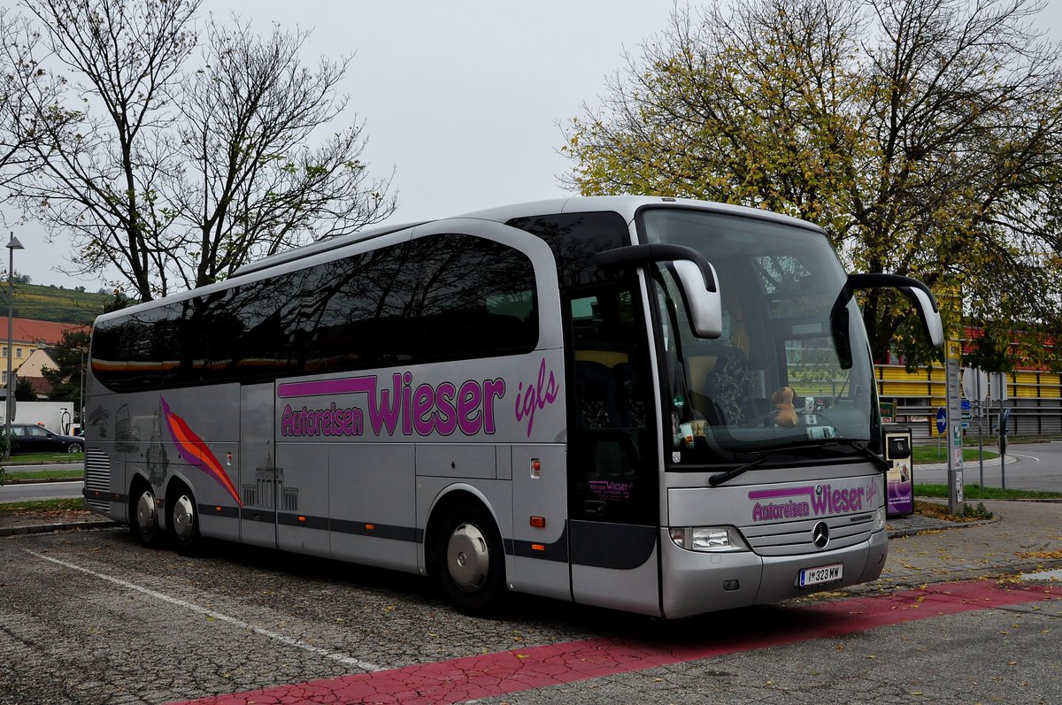 Mercedes Travego von Autoreisen Wieser aus �sterreich in Krems gesehen.