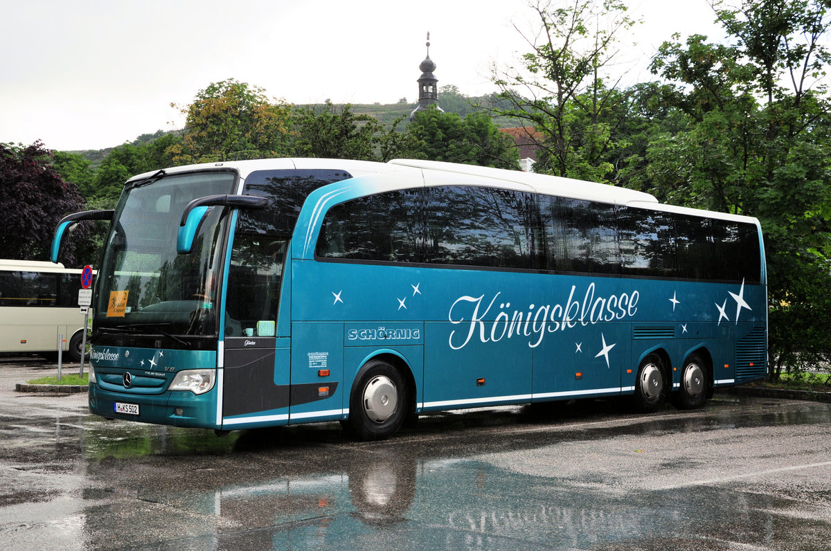 Mercedes Travego von Sch�rnig Reisen aus der BRD in Krems gesehen.