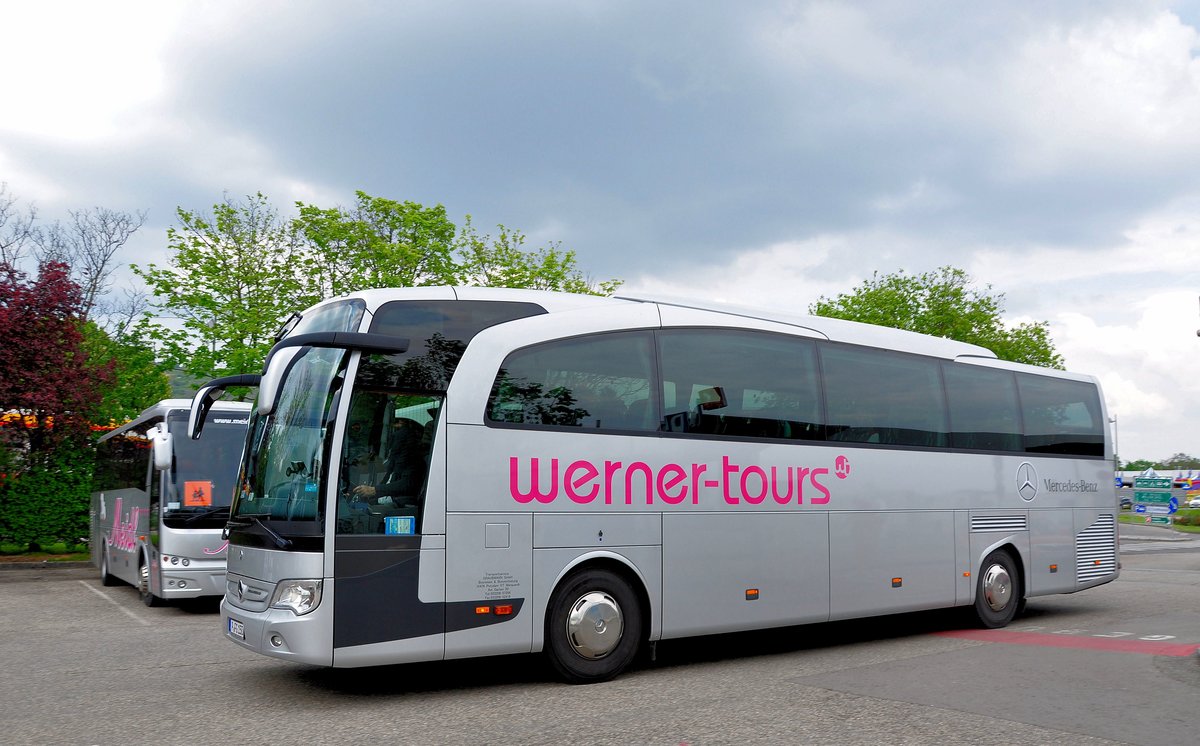 Mercedes Travego von Werner Tours aus der BRD in Krems gesehen.