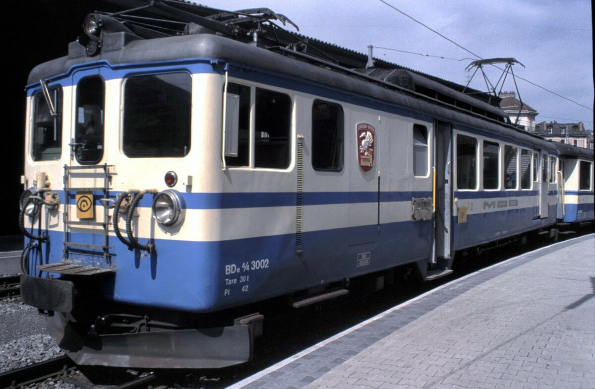 MOB BDe 4/4 Nr.3002 in Montreux am 25.08.1999.