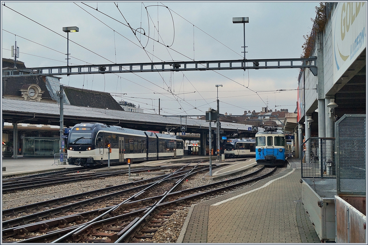 MOB bzw. MVR ABeh 2/6 und MOB ABDe 8/8 in Montreux.
17. Nov. 2018