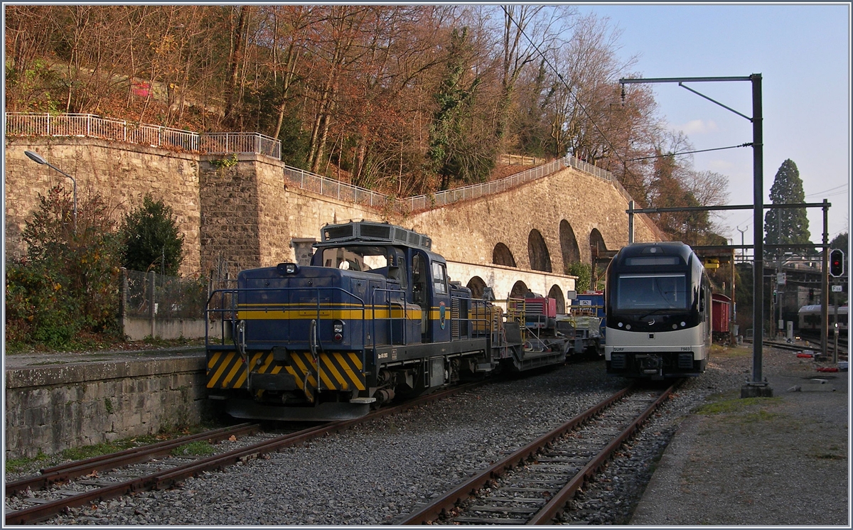 MOB Gm 4/4 2003 und MVR ABeh 2/6 in Blonay.
5. Dez. 2016