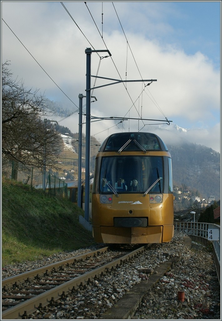 MOB GoldenPass-Panoramique Express bei Chernex.
17.02.2014