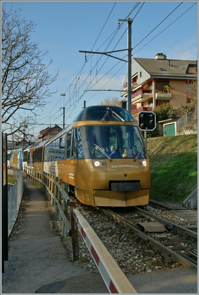MOB GoldenPass-Panoramique Express bei Chernex.
17.02.2014