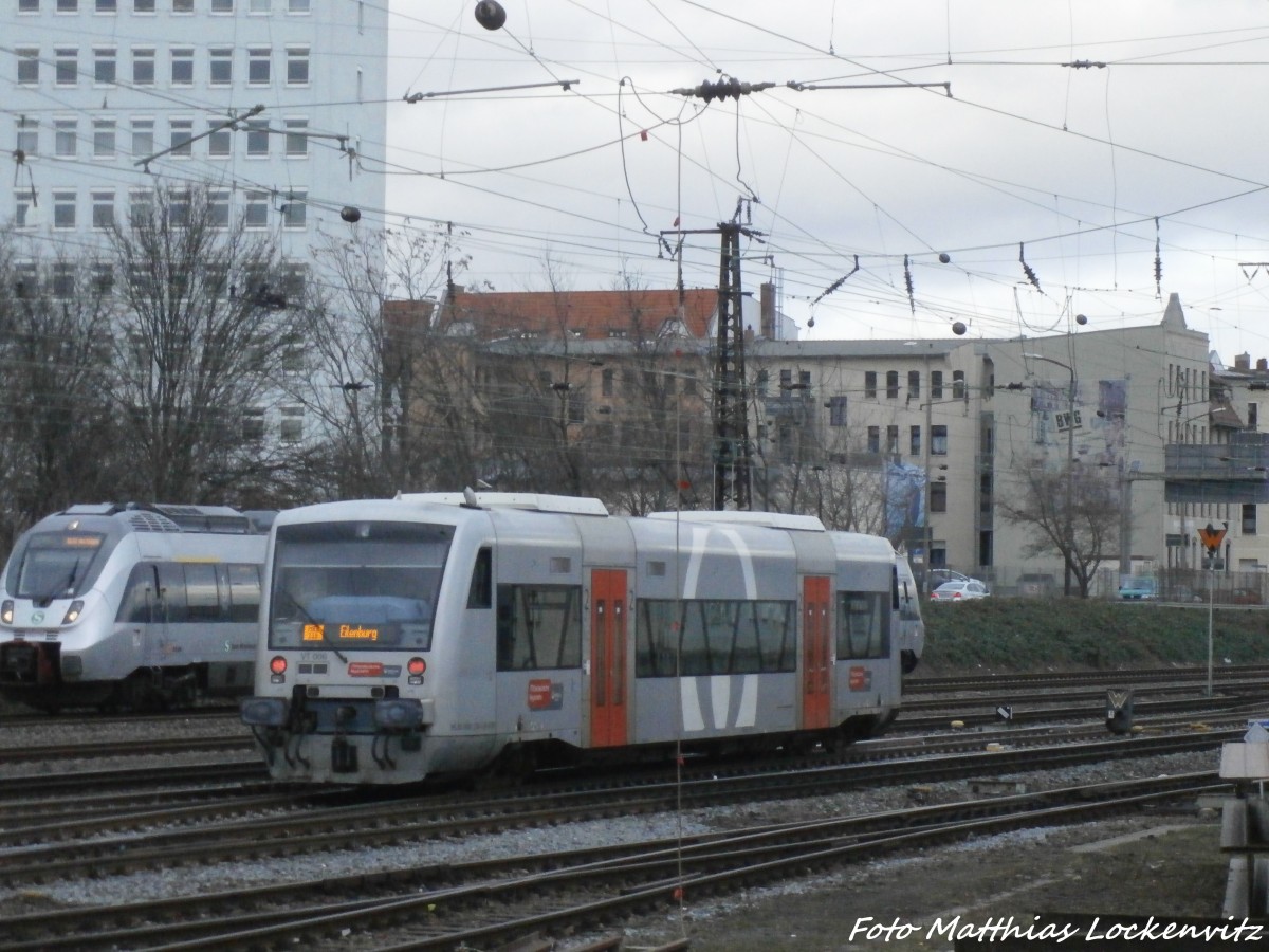 MRB VT 006 verl�sst als MRB 74778 mit ziel Eilenburg den Hallenser Hbf am 23.12.14