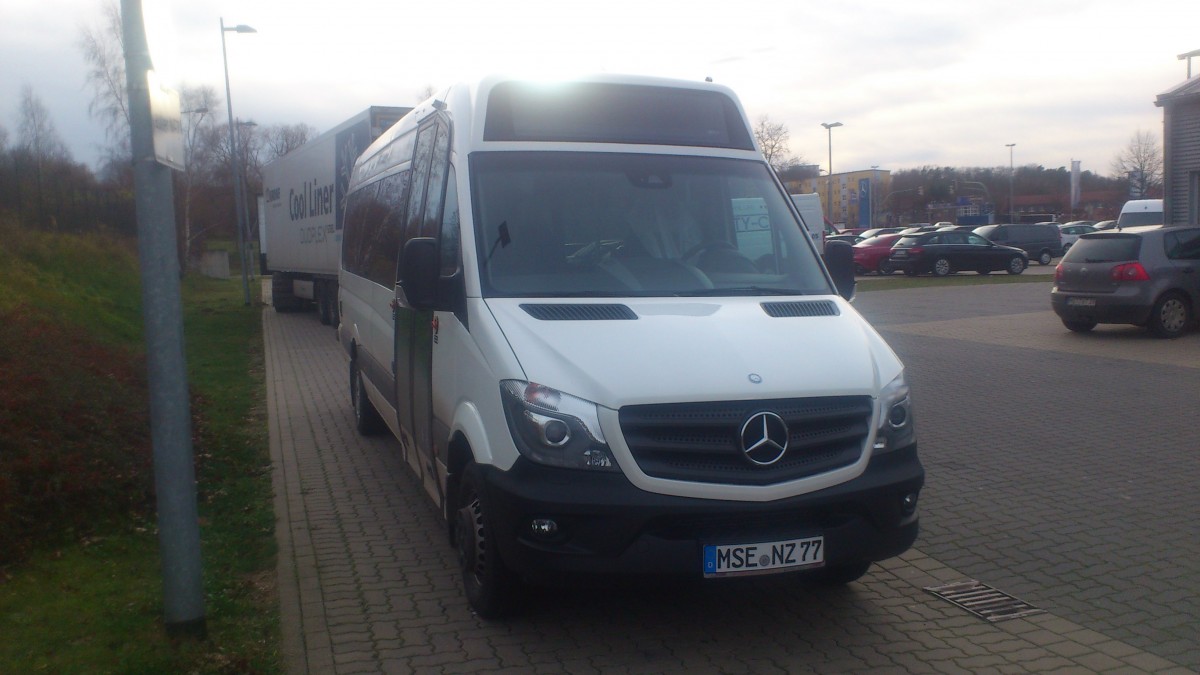 ....MSE NZ 77 das j�ngste Fahrzeug im Fuhrpark der Bus-Touristik Tonne