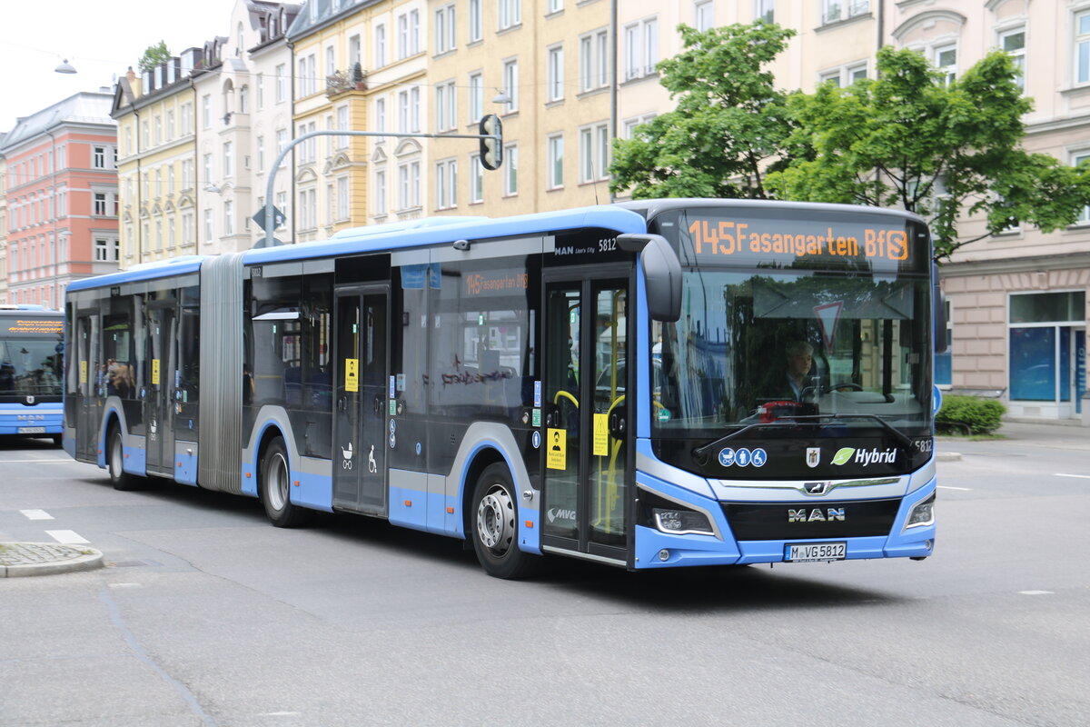 MVG Mnchen - Nr. 5812/M-VG 5812 - MAN am 26. Mai 2021 in Mnchen (Aufnahme: Martin Beyer)