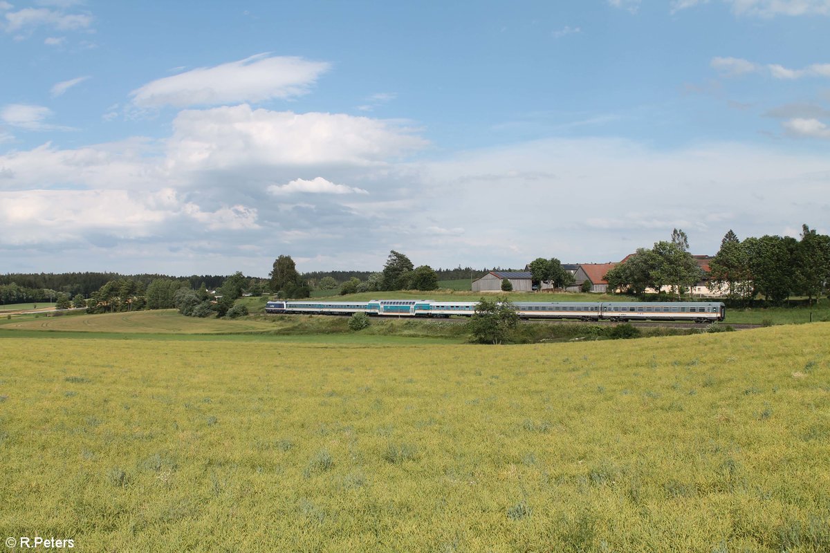 Nachschuss auf 223 081 mit dem ALX79861 München - Hof bei Reuth bei Erebndorf. 10.07.20