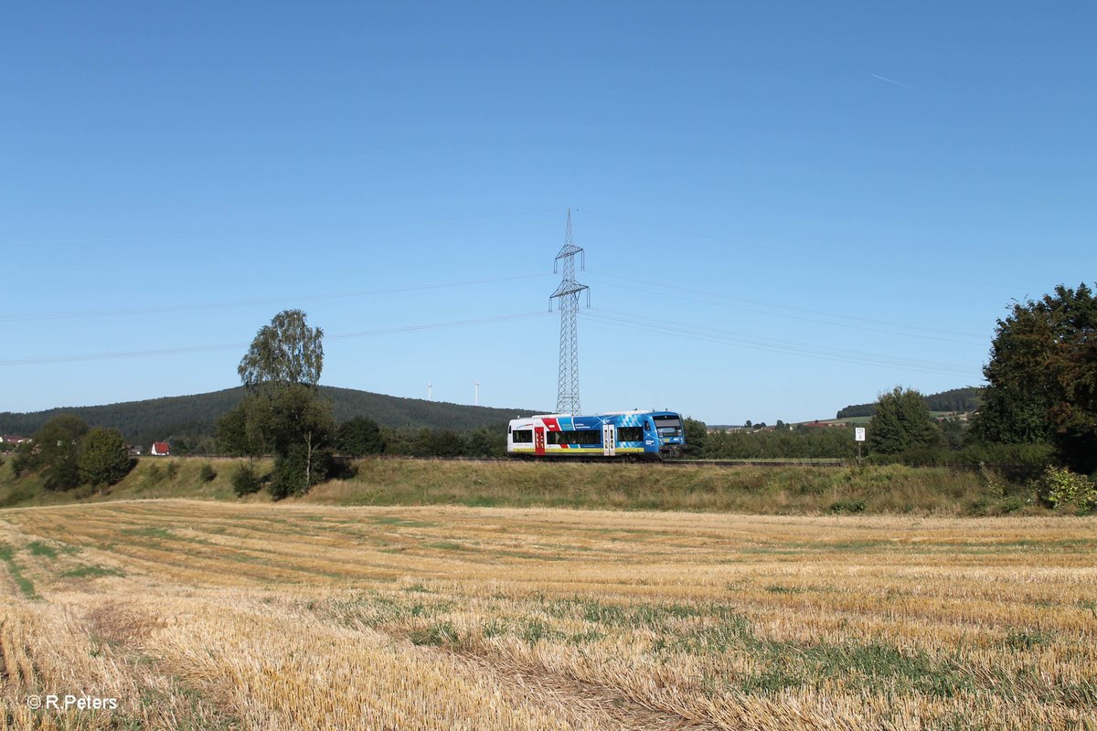 Nachschuss auf VT650 703 als OPB 20882 nach Hof via Cheb und As bei Seuen. 31.08.16