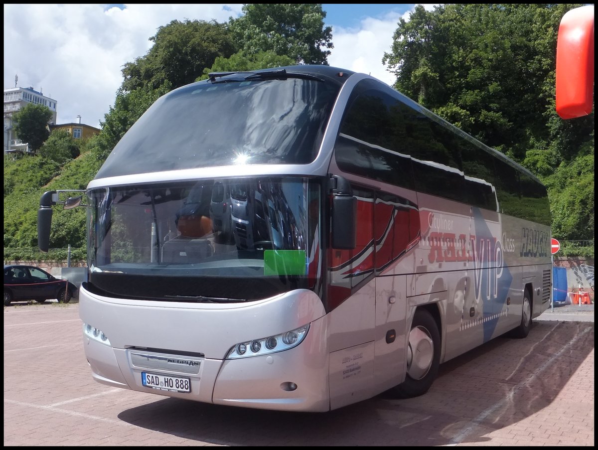 Neoplan Cityliner von Auto-Hauck aus Deutschland im Stadthafen Sassnitz.

