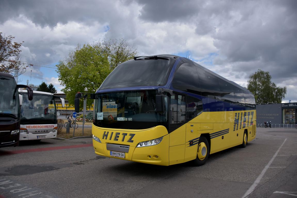 Neoplan Cityliner von Hietz Reisen aus �sterreich 2017 in Krems.