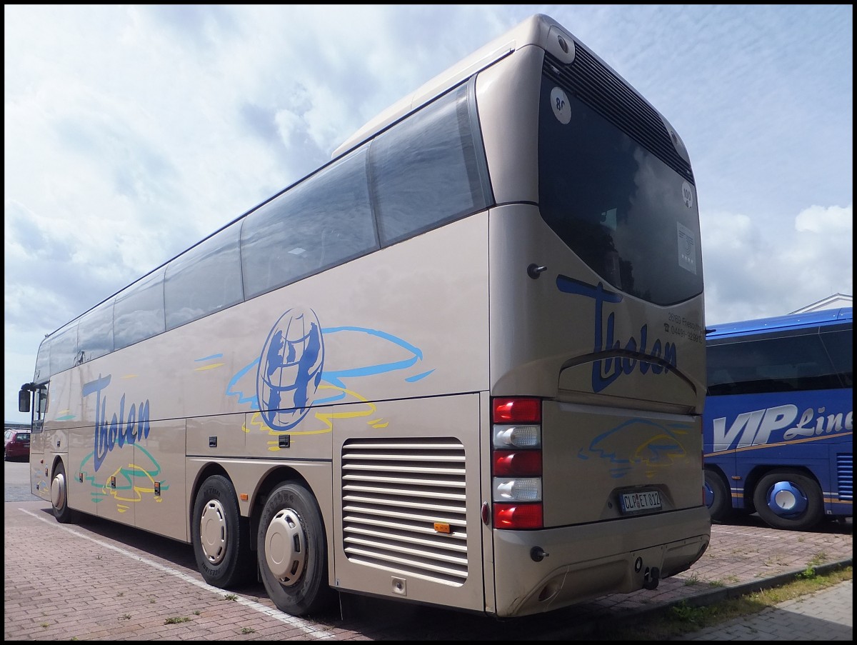Neoplan Cityliner von Tholen aus Deutschland im Stadthafen Sassnitz.