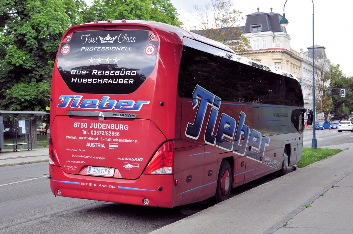 Neoplan Cityliner von Tieber Reisen aus sterreich am 12. Juli 2014 in Krems gesehen.