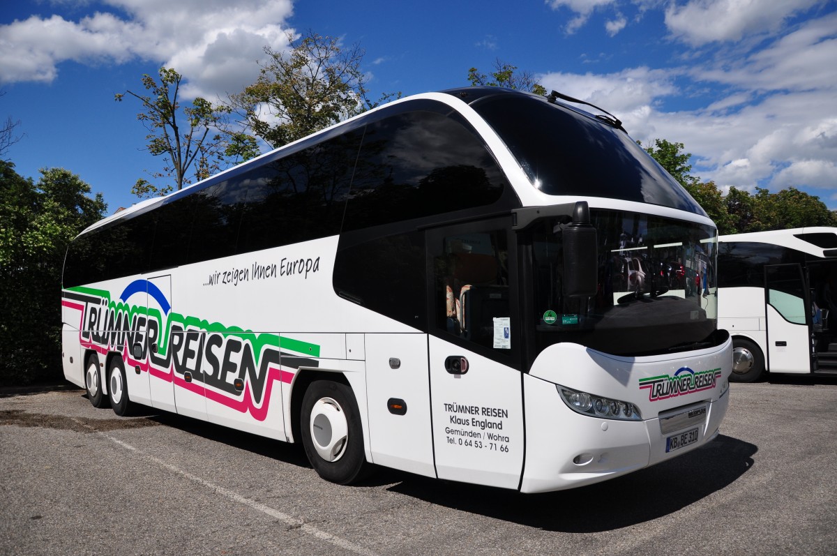 Neoplan Cityliner von Tr�mner Reisen aus der BRD im Juni 2015 in Krems.