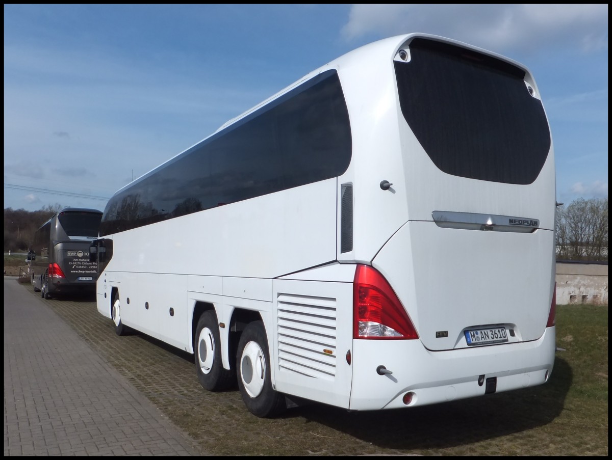 Neoplan Cityliner Vorf�hrwagen in Mukran.
