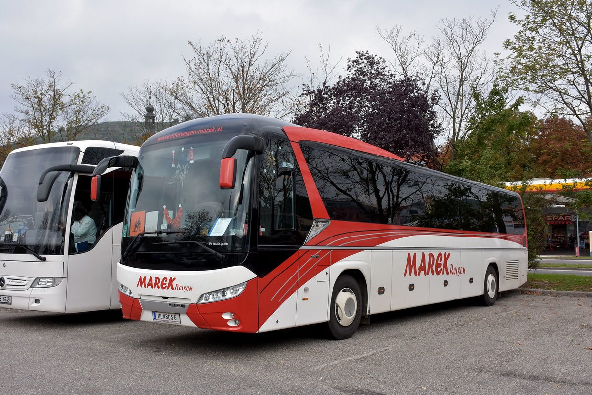 Neoplan Jetliner von Marek Reisen aus �sterreich 09/2018 in Krems.
