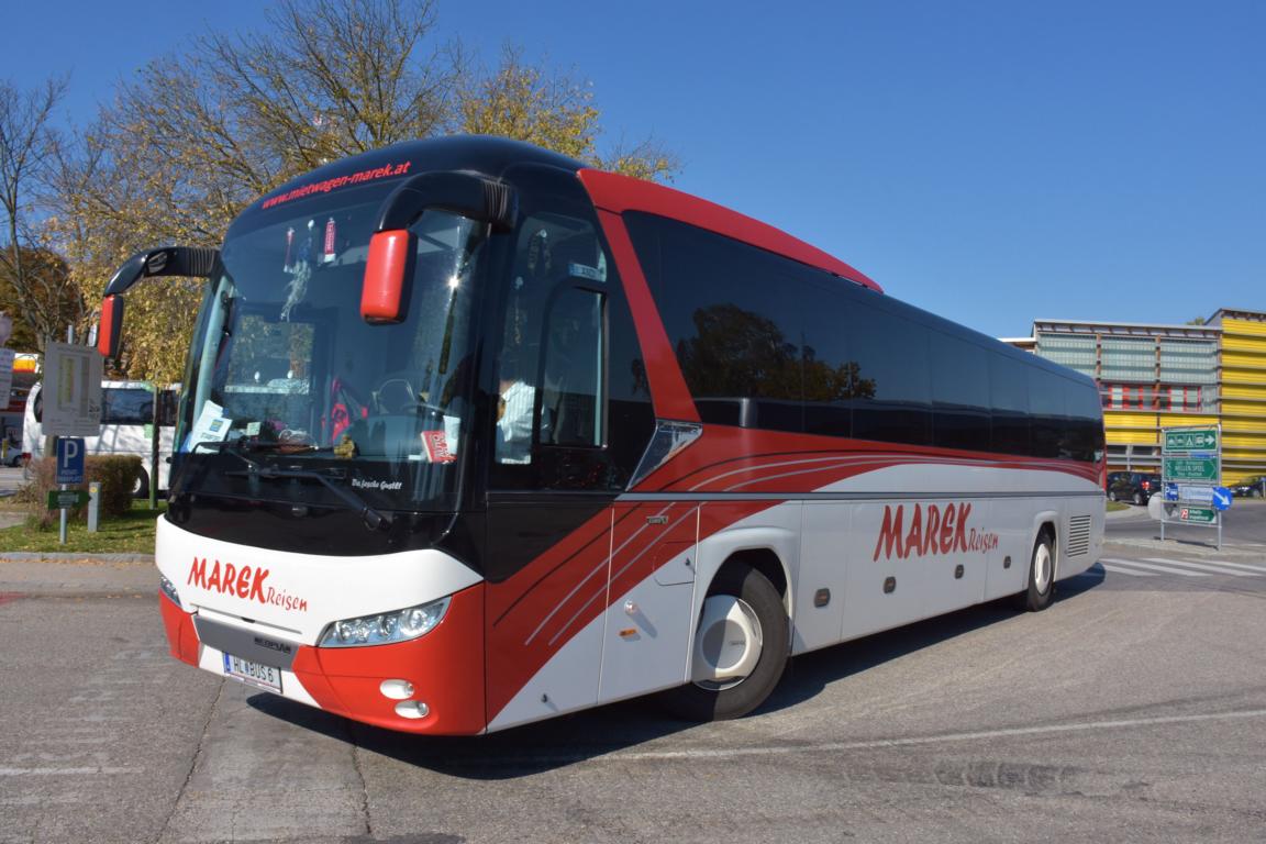 Neoplan Jetliner von MAREK Reisen aus �sterreich 09/2017 in Krems.