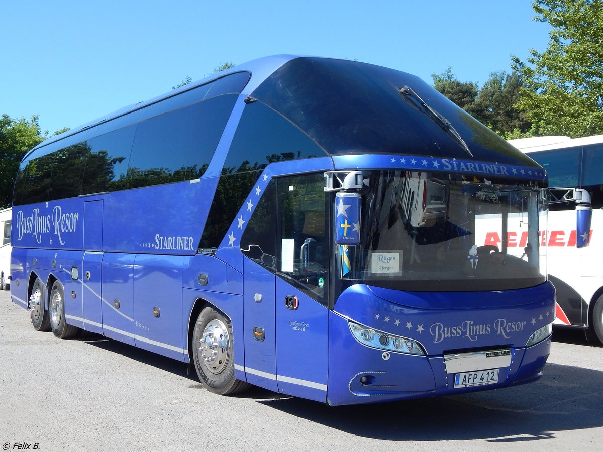 Neoplan Starliner von Buss-Linus Resor aus Schweden in Binz.