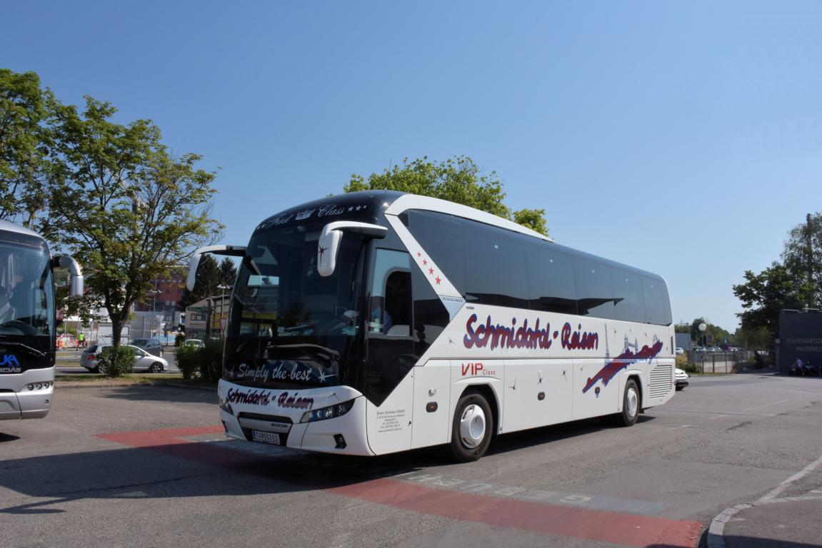 Neoplan Tourliner von Erwin Schober  SCHMIDATAL Reisen  aus �sterreich.