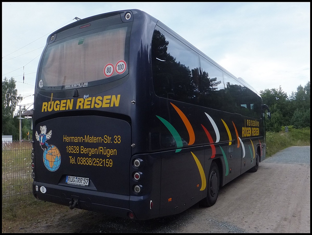 Neoplan Tourliner von Rgen Reisen aus Deutschland in Binz. 