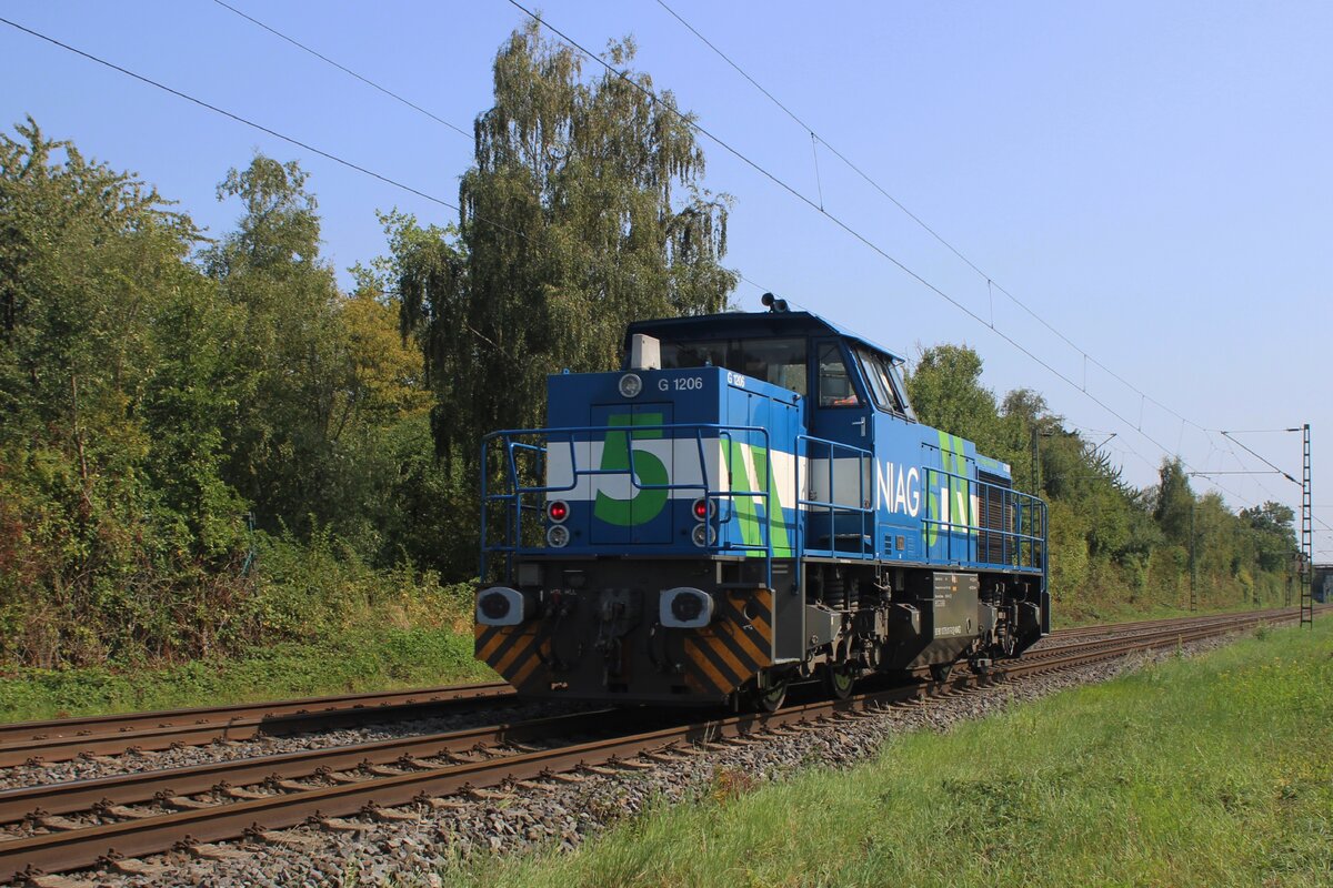 NIAG-5 durchfahrt solo Kaarst-Broicherseite am 12 Augustus 2025 und wird vom offenbarer Weg fotografiert.