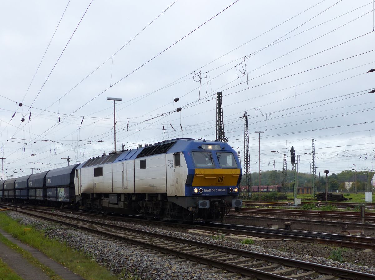 NIAG Diesellok DE 2700-08 (251 008-9) Gterbahnhof Oberhausen West 13-10-2017.


NIAG dieselloc DE 2700-08 (251 008-9) goederenstation Oberhausen West 13-10-2017.