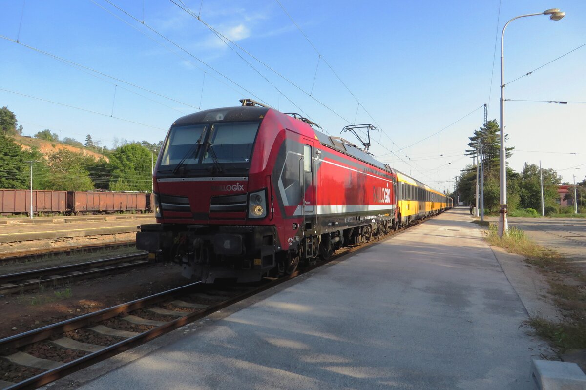 Niederl�nder in Tsjechien: RFO 193 627 (aus Rotterdam) ist bis Ende September 2020 untervermietet an das Tschechischen RegioJet und steht hier am 21 September 2020 mit RJ 1118 (Bohumin--Brno Kralove Polje �ber Prerov) in Brno Kralove Polje.