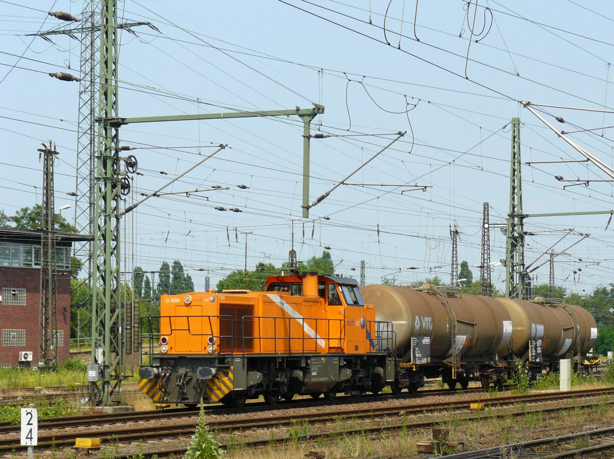 North Rail MAK G1206 Diesellok. Gterbahnhof Oberhausen West 03-07-2015.

North Rail MAK G1206 dieselloc. Goederenstation Oberhausen West 03-07-2015.