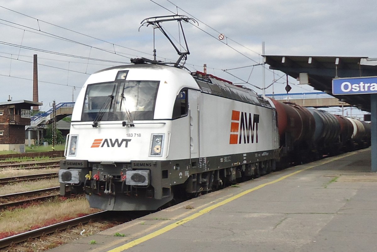 Notsch�ss auf AWT 183 718 in Ostrava hl.n. am 28 Mai 2015.