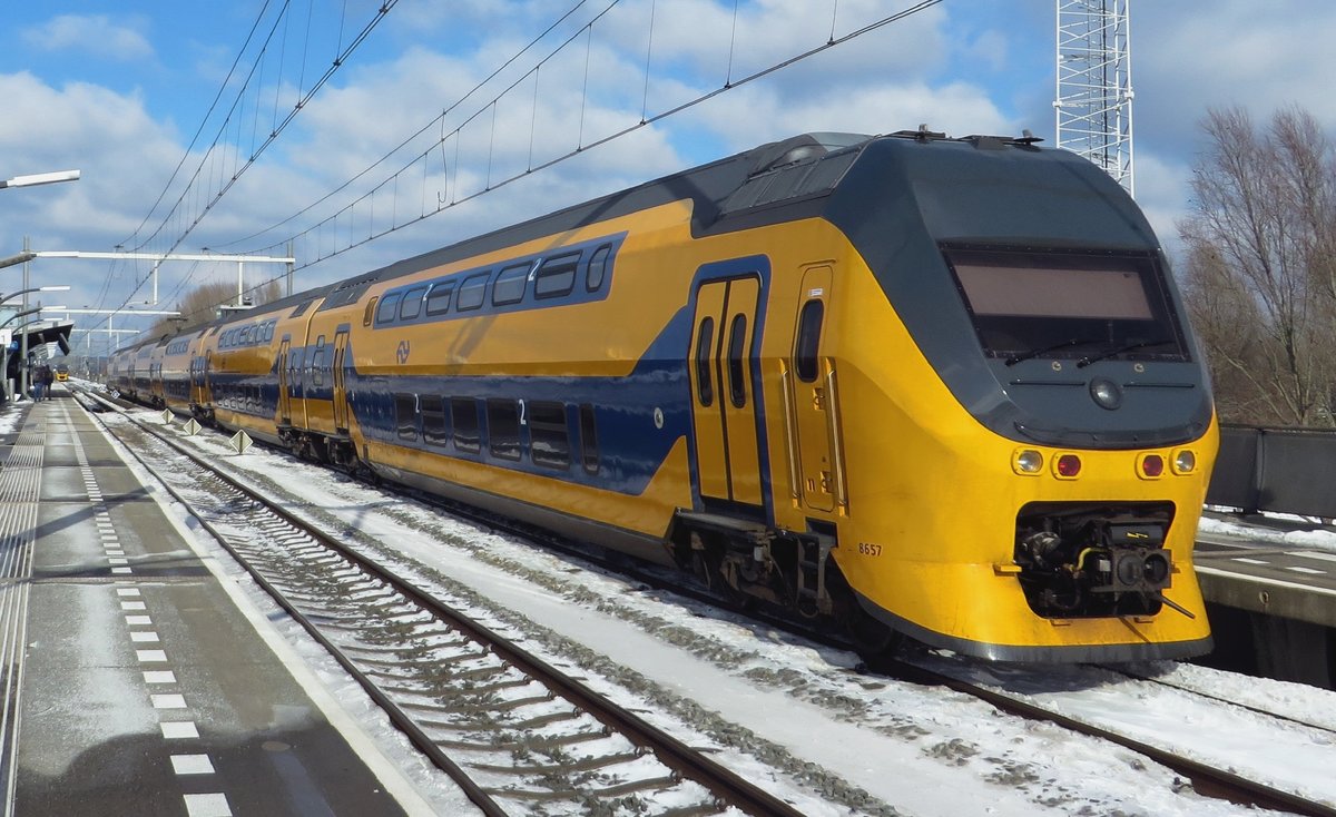 NS 8657 durchfahrt Arnhem-Zuid am 12 Februar 2021.