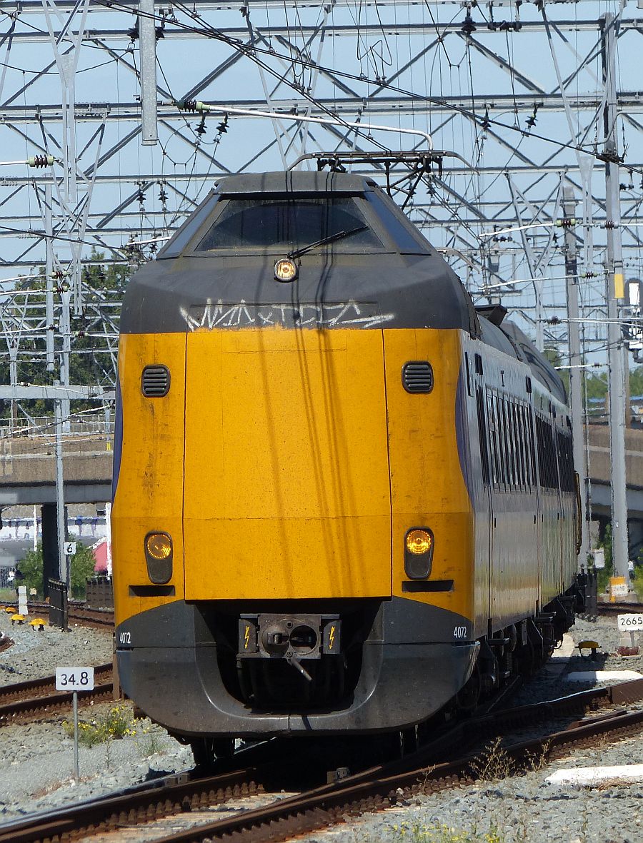 NS ICM Triebzug 4072 und 4077 Utrecht Centraal station 06-08-2020.

NS ICM treinstel 4072 en 4077 Utrecht CS 06-08-2020.