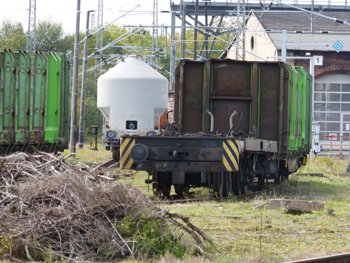 Nur noch der Rahmen ist noch �brig von dieser V60(Ost) Nordhausen 21.09.2013