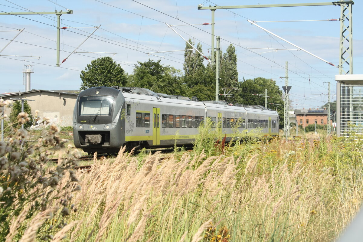 ODEG Ersatzfahrzeug Agilis 440 416 abgestellt im Bahnhof Bergen auf R�gen am 30.7.21