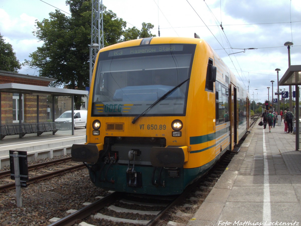 ODEG VT 650.89 als R3 mit Ziel Hagenow Stadt im Bahnhof Waren (M�ritz) am 16.6.14