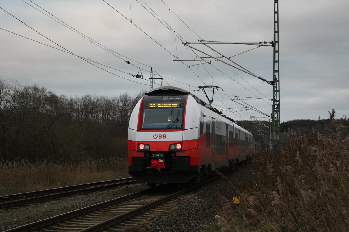 �BB / ODEG 4746 052/552 verl�sst Lietzow (R�gen) in Richtung Rostock Hbf am 28.12.19