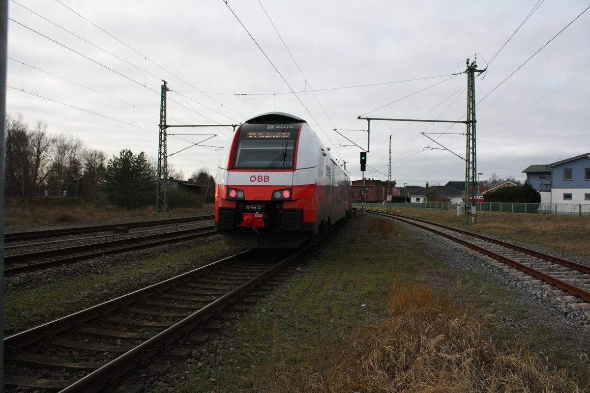 �BB / ODEG 4746 055/555 verl�sst den Bahnhof Bahnhof Lietzow (R�gen) in Richtung Stralsund Hbf am 28.12.19
