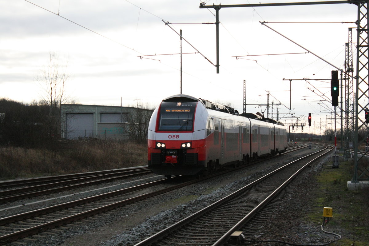 �BB / ODEG 4746 555/055 als RE9 bei der einfahrt in den Bahnhof Bergen auf R�gen am 28.12.19