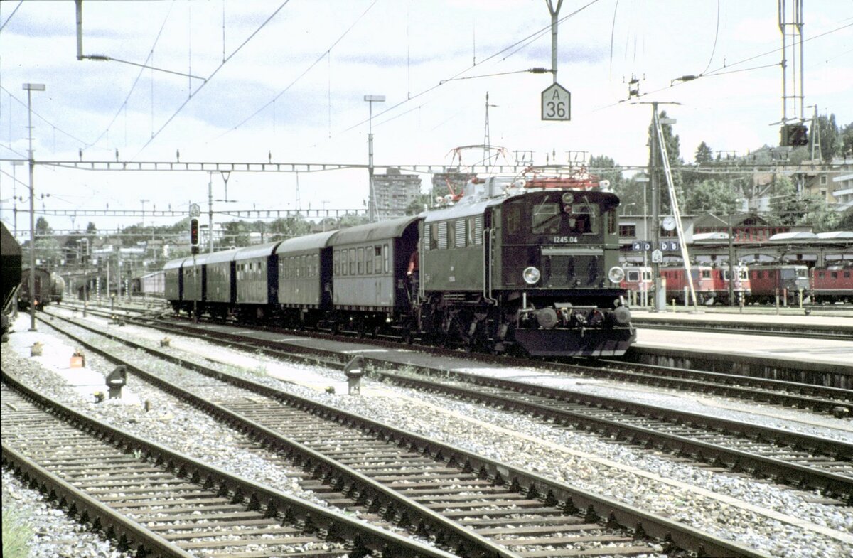 ÖBB 1245.04 in Rorschach am 06.09.1988.