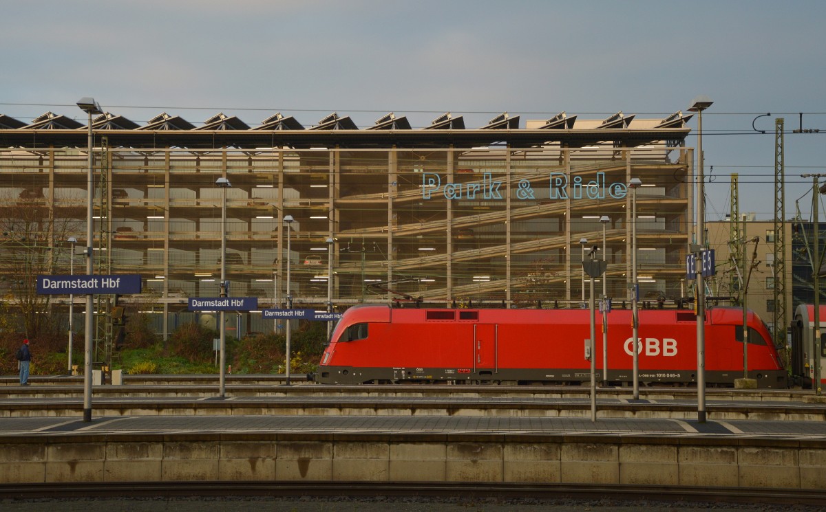 �BB Taurus im Darmst�dter Hbf am 06.12.2015