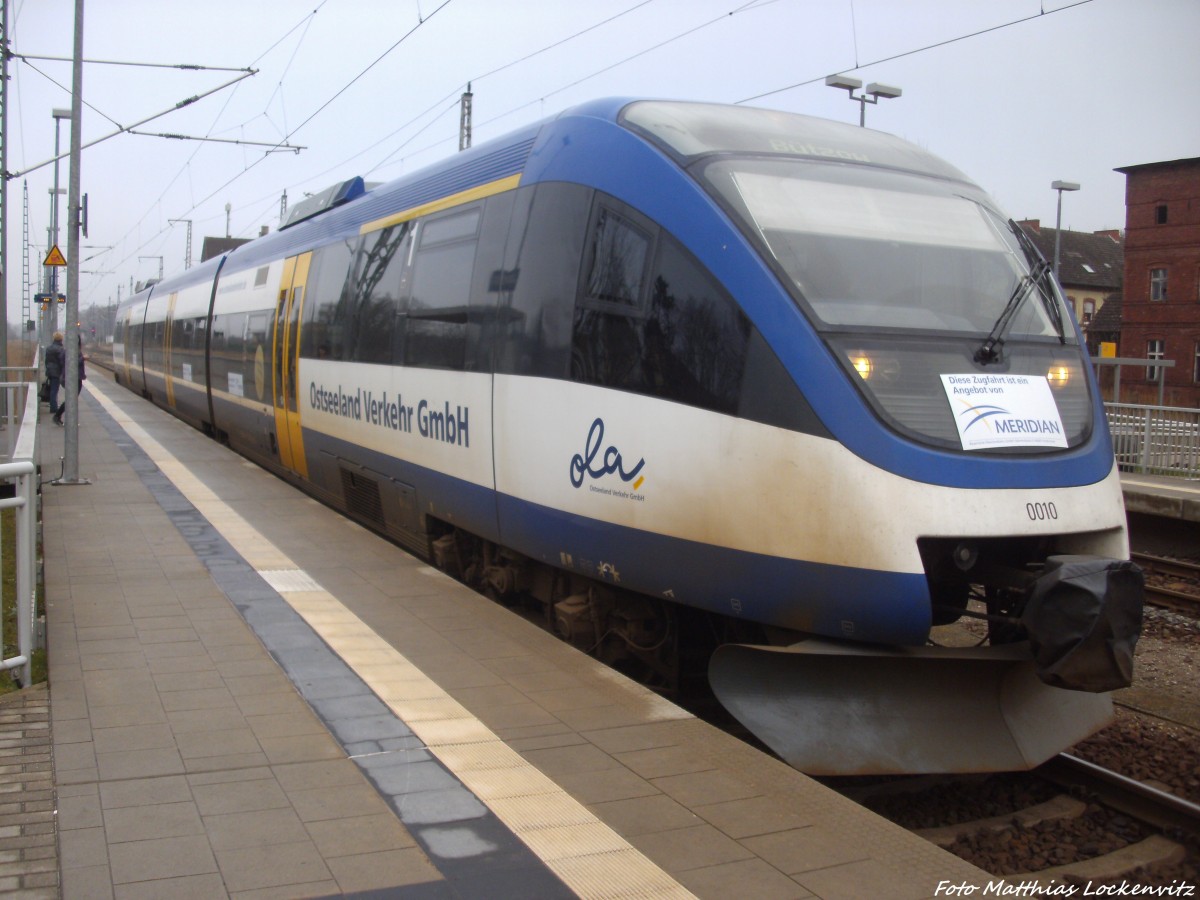 OLA VT 0010 mit ziel B�tzow im Bahnhof Jatznick am 14.12.13