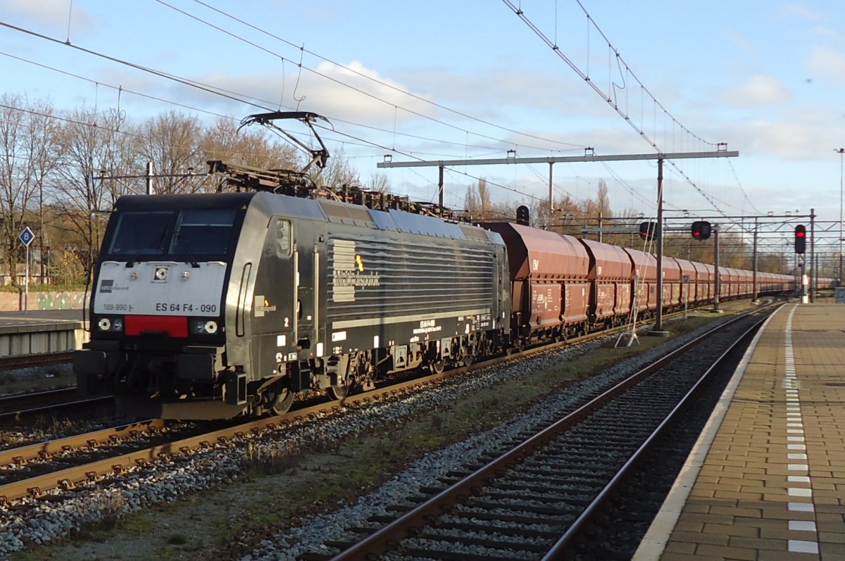 OnRail Kohlezug mit 189 990 durchfahrt am 6 Dezember Boxtel. Normalerweise fahrt dieser Guterzug uber die Betuwe-Route. Diese Guterbahn war am Sammstag 6 Dezember 2014 jedoch ausser Betrieb.