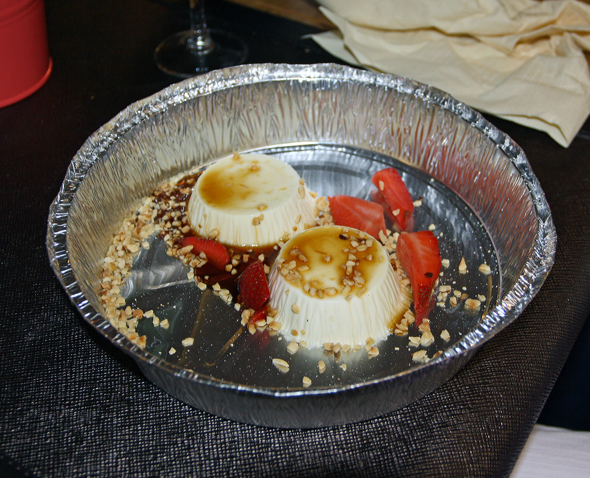 
Pannacotta al a Chef...
Vom Chef für unser Geburtstagskind, im Ristorante Pane e Vino am 12.04.2016 in Herdorf im Hüttenhaus.