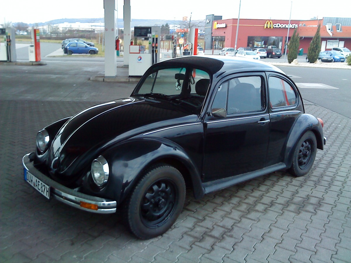 PKW VW K�fer gesehen auf dem Autohof in Gr�nstadt am 19.02.2014