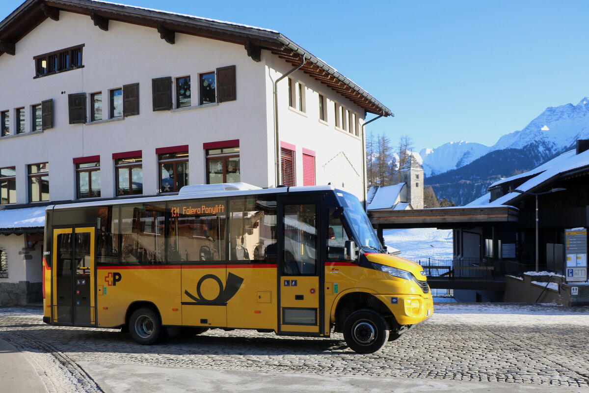 PostAuto Graub�nden - GR 159'302/PID 12'097 - Iveco/K-Bus am 14. Januar 2025 in Falera (Aufnahme: Martin Beyer)