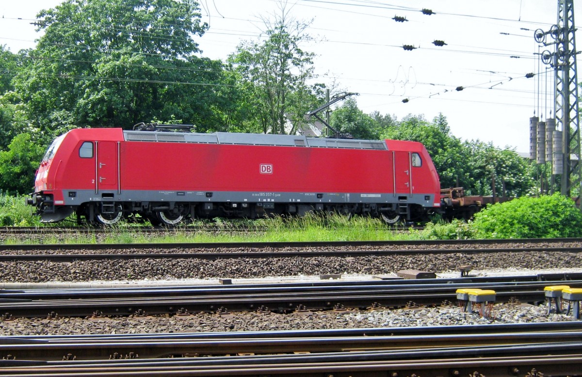 Profilblick auf 185 357 in Koblenz-L�tzel am 2 Juni 2012.