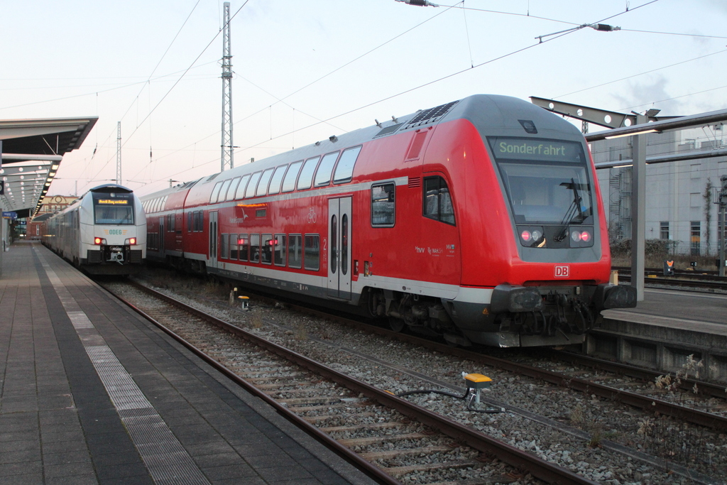 Psst ! Zug schläft und Sonderfahrt im Rostocker Hbf.30.12.2025